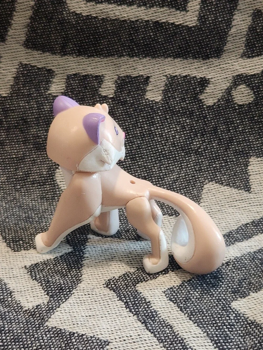 Animal Jam Snow Fort Den Exclusive Playset Leopard Action Figure